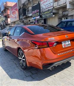 نيسان ألتيما